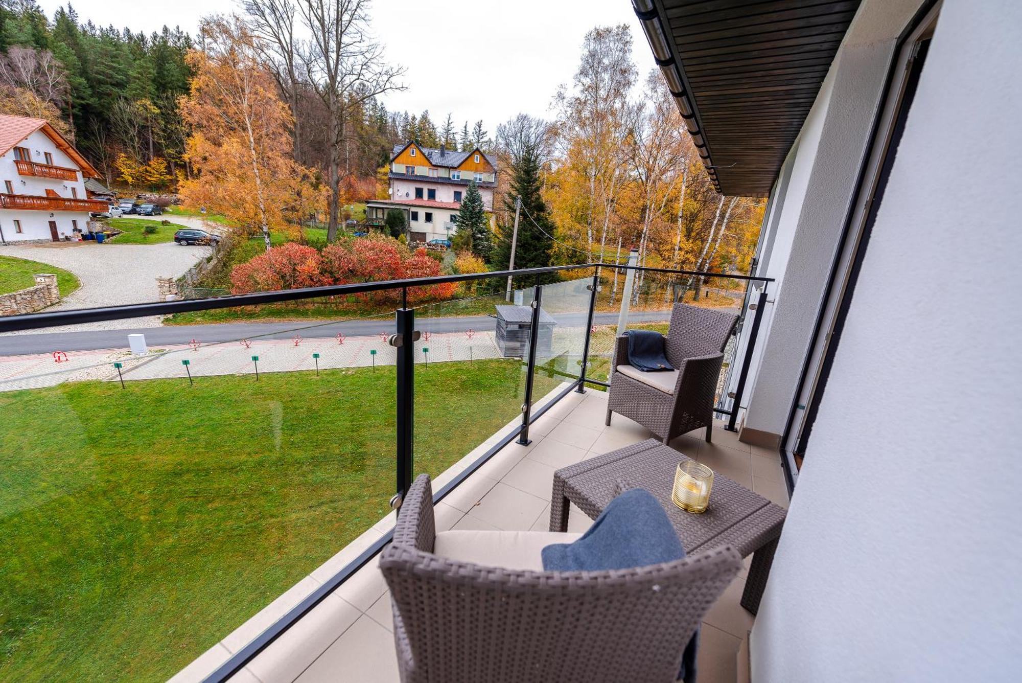 Apartamenty Na Polnej Świeradów-Zdrój Dış mekan fotoğraf